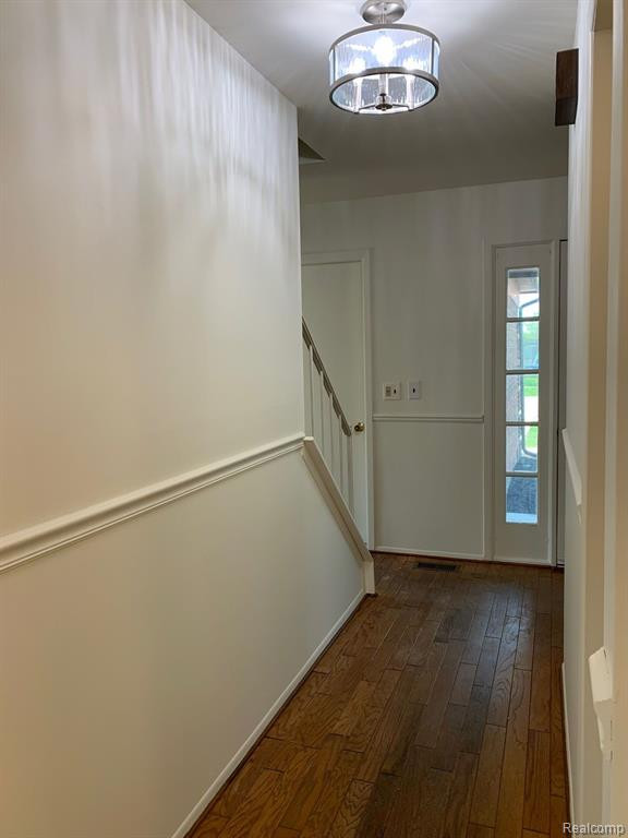 1168 N CAVALIER Road, Canton, MI 48187 — Photo 12