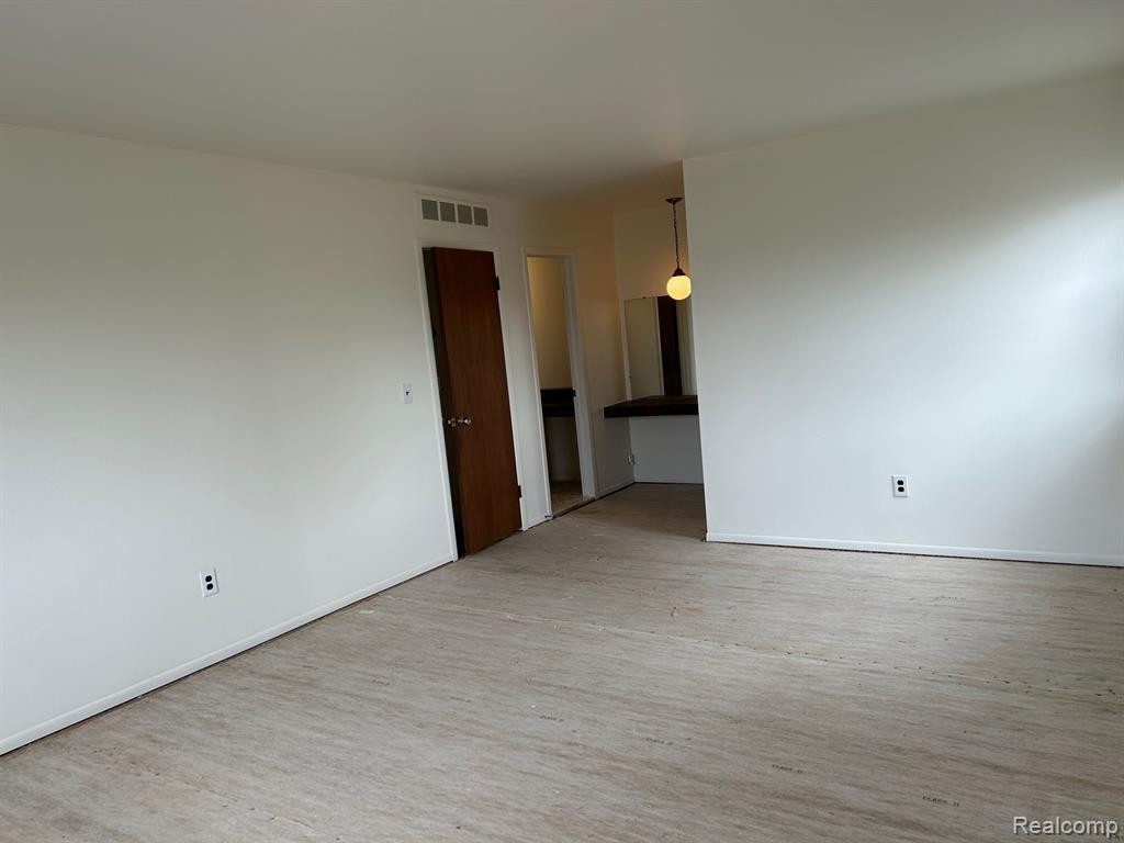 1168 N CAVALIER Road, Canton, MI 48187 — Photo 14