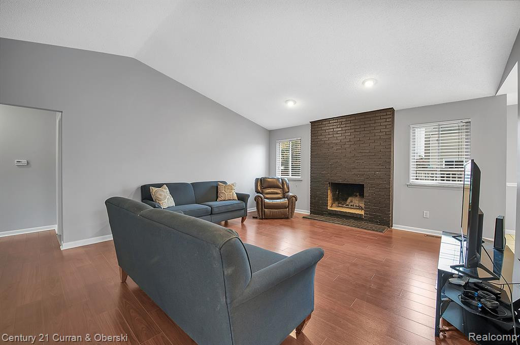 1037 HIGH RIDGE Drive, Canton, MI 48187 — Photo 3