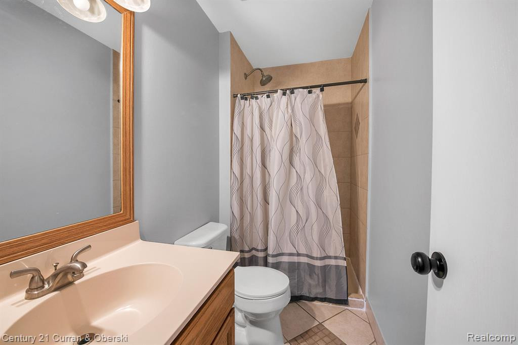 1037 HIGH RIDGE Drive, Canton, MI 48187 — Photo 12