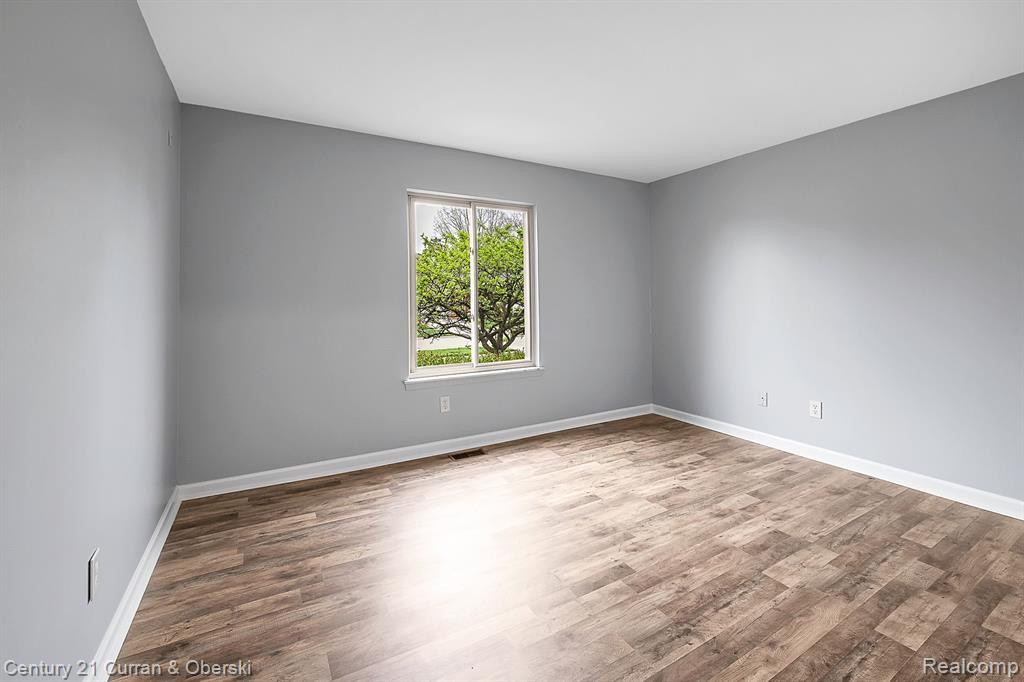 1037 HIGH RIDGE Drive, Canton, MI 48187 — Photo 16