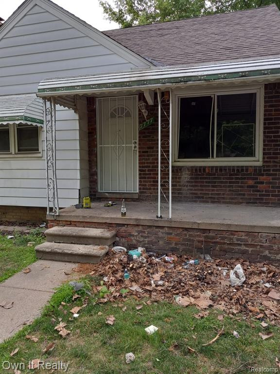 7777 AUBURN Street, Detroit, MI 48228 — front exterior