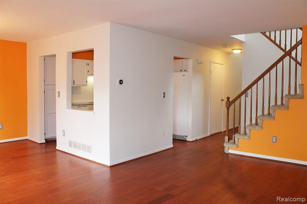 635 LIBERTY POINTE Drive, Ann Arbor, MI 48103 — Photo 9