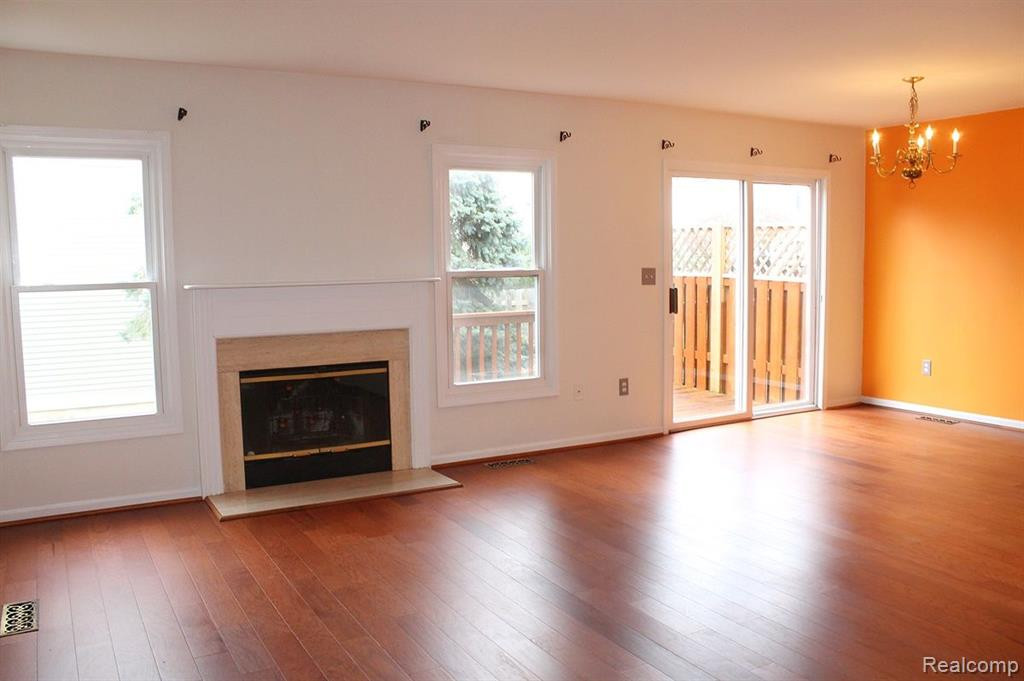 635 LIBERTY POINTE Drive, Ann Arbor, MI 48103 — Photo 11