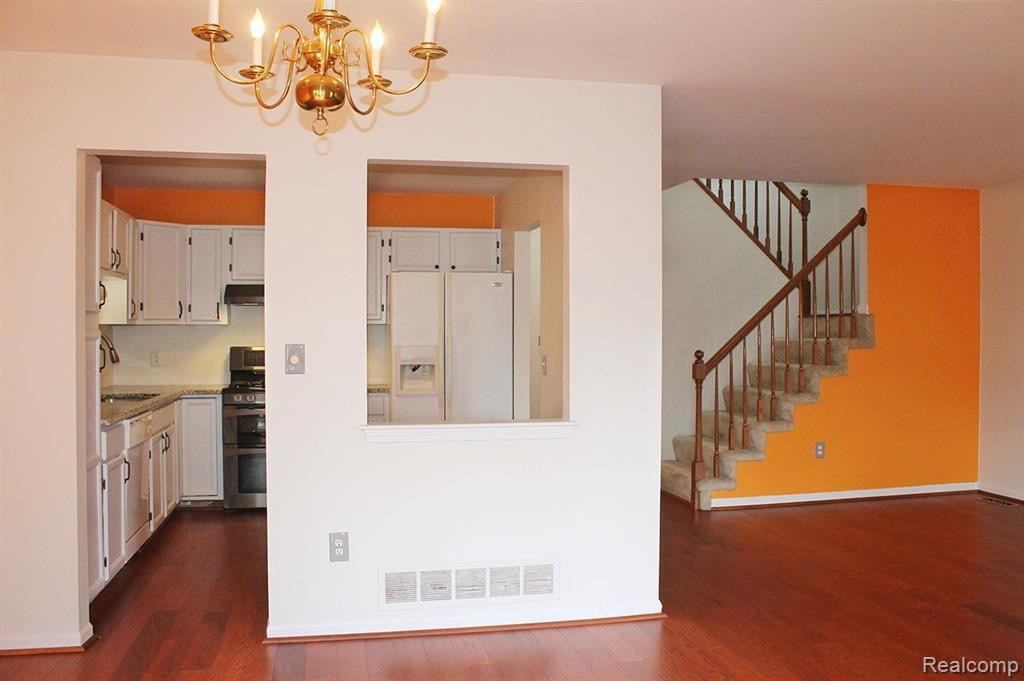635 LIBERTY POINTE Drive, Ann Arbor, MI 48103 — Photo 15