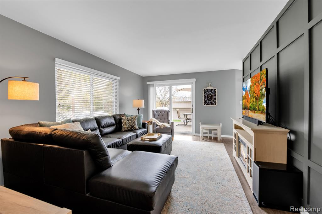 895 FAIRWAY TRAILS Drive, Brighton, MI 48116 — Photo 12
