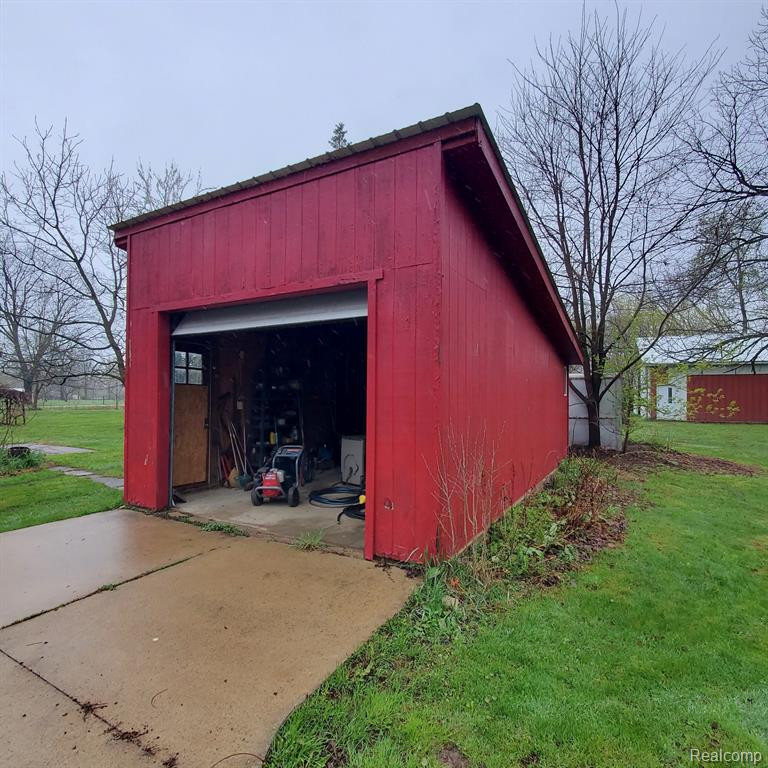 7257 SILVERWOOD Road, North Branch, MI 48461 — Photo 6