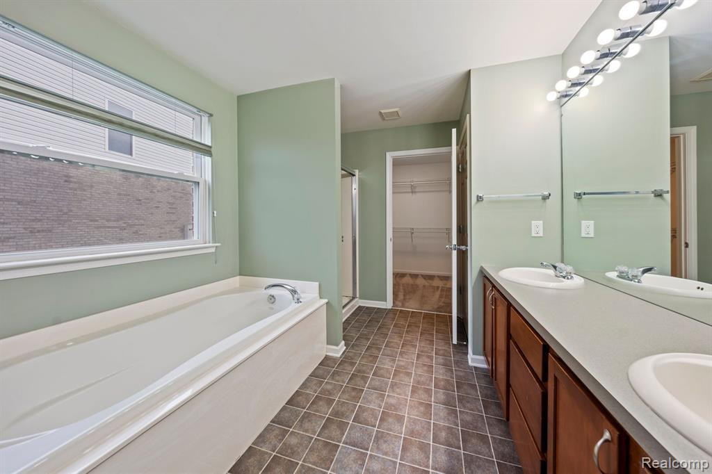 7587 ABIGAIL Drive, Ypsilanti, MI 48198 — Photo 14