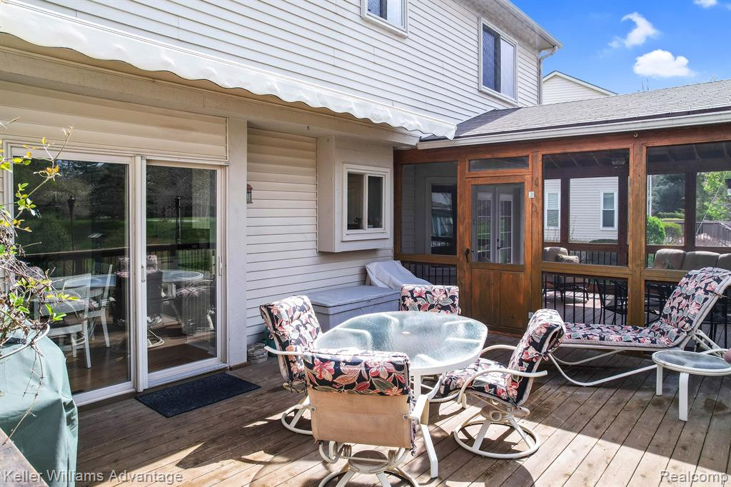 5793 CEDAR RIDGE Drive, Ann Arbor, MI 48103 — Photo 4