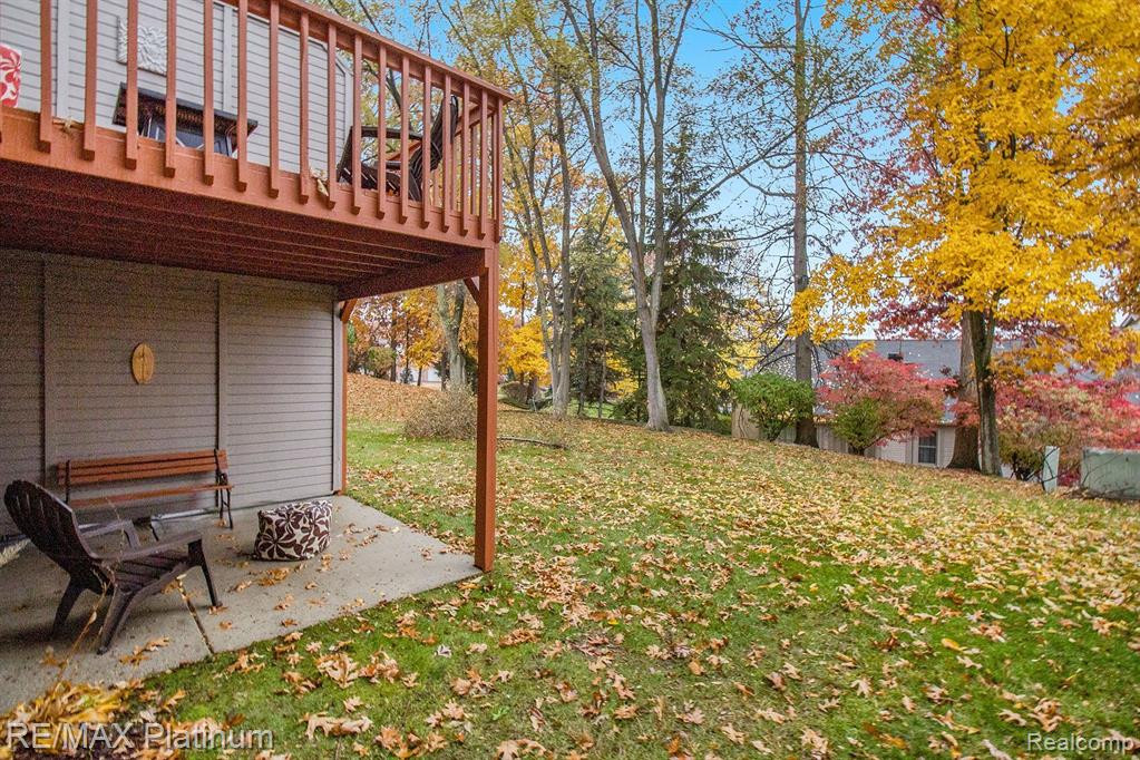 1002 Hickory Drive, Brighton, MI 48116 — Photo 22