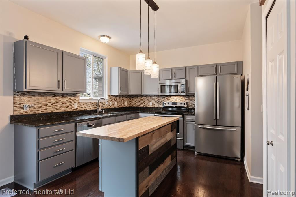 51231 Luke Lane, Novi, MI — Photo 3