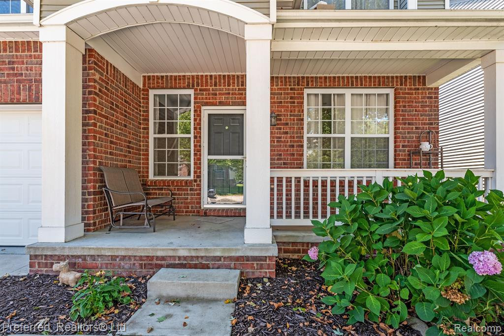 51231 Luke Lane, Novi, MI — Photo 8