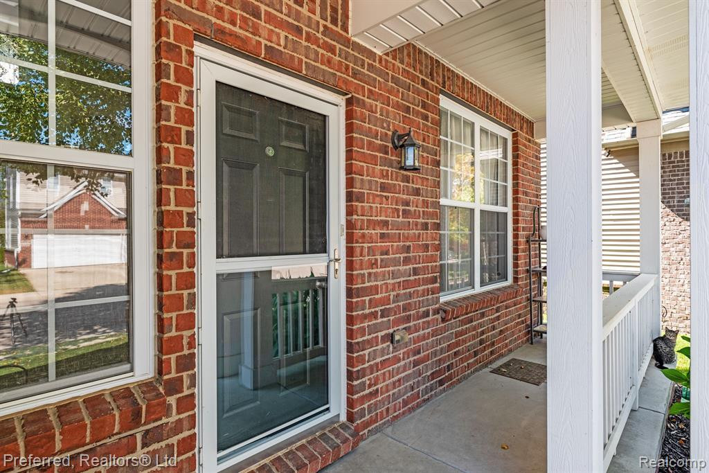 51231 Luke Lane, Novi, MI — Photo 9