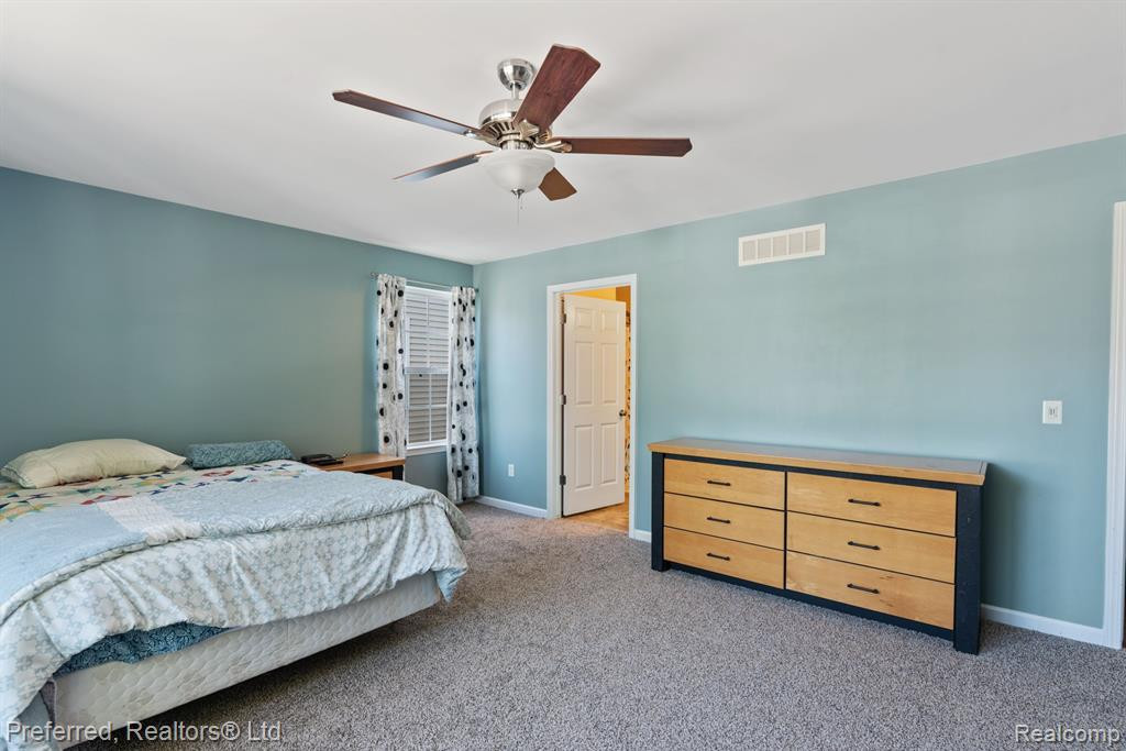 51231 Luke Lane, Novi, MI — Photo 24