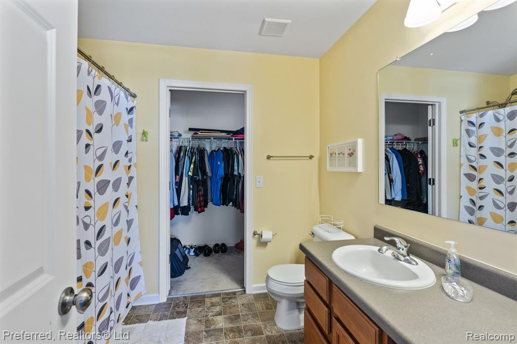 51231 Luke Lane, Novi, MI — Photo 26
