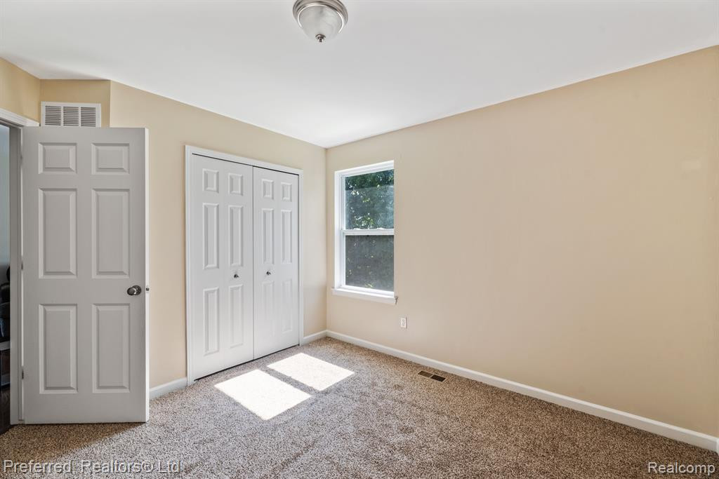 51231 Luke Lane, Novi, MI — Photo 29