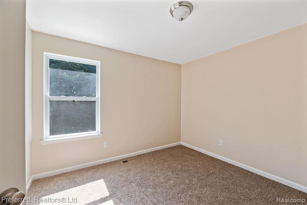 51231 Luke Lane, Novi, MI — Photo 30