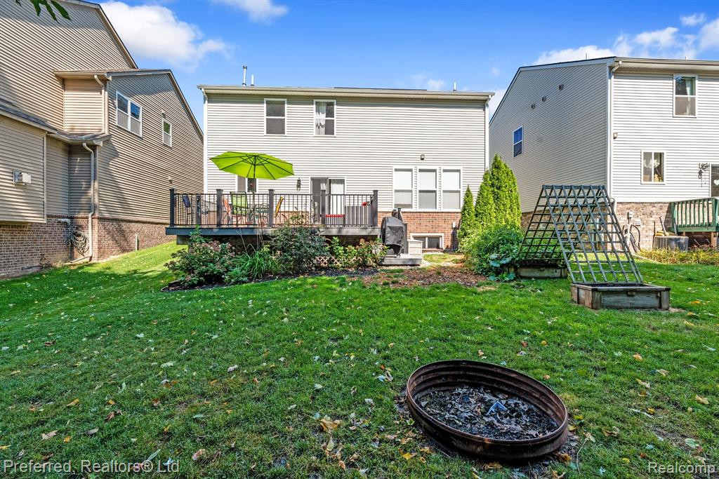 51231 Luke Lane, Novi, MI — Photo 33