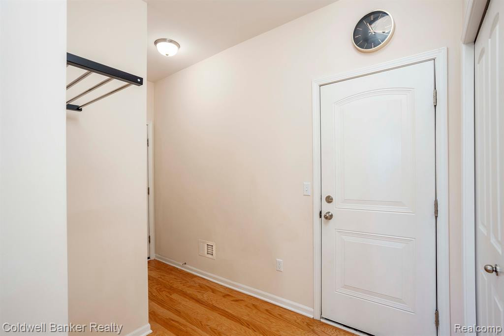 125 Shannon Partin Boulevard, South Lyon, MI 48178 — Photo 25