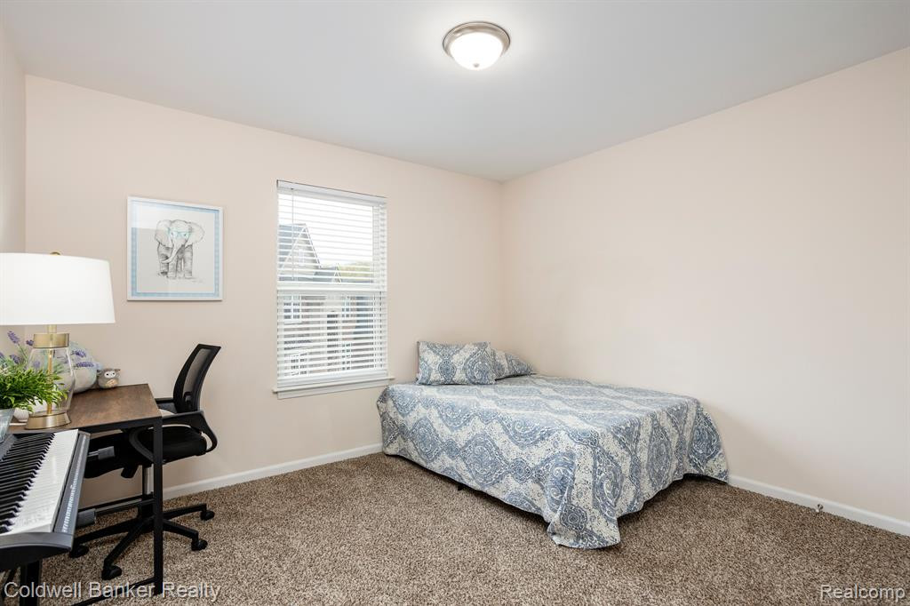 125 Shannon Partin Boulevard, South Lyon, MI 48178 — Photo 33