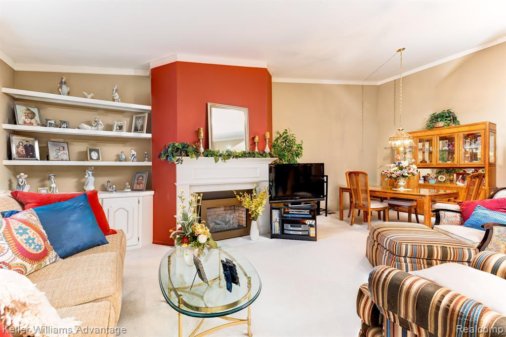 22274 Pondview, Novi, MI — Photo 4