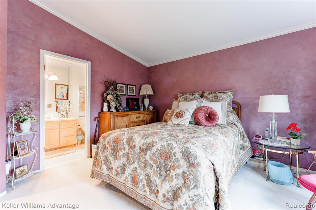 22274 Pondview, Novi, MI — Photo 10