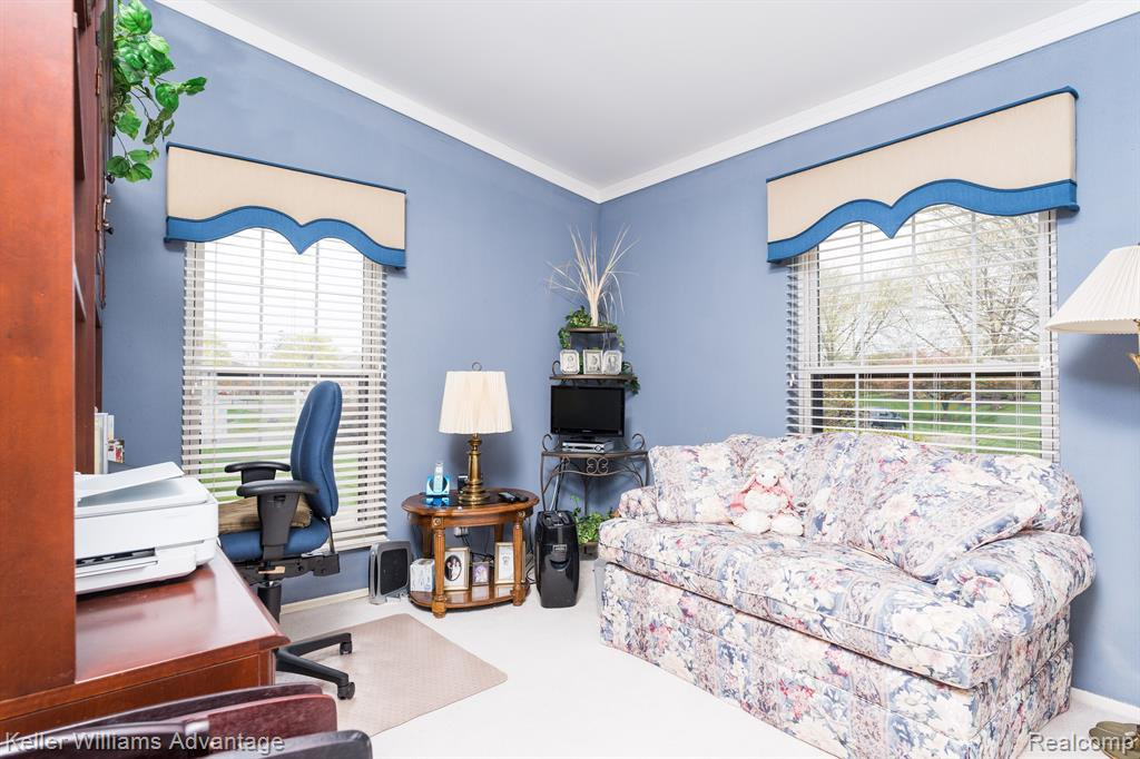 22274 Pondview, Novi, MI — Photo 12