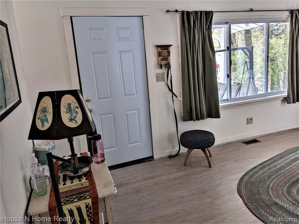 421 CAMPBELL Avenue, Ypsilanti, MI 48198 — Photo 2