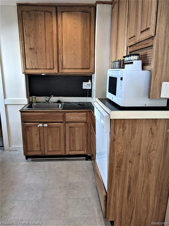 421 CAMPBELL Avenue, Ypsilanti, MI 48198 — Photo 9