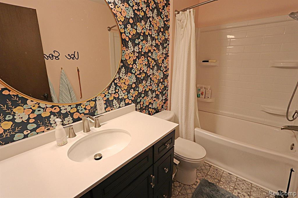 7509 CULPEPPER, Westland, MI — Photo 9