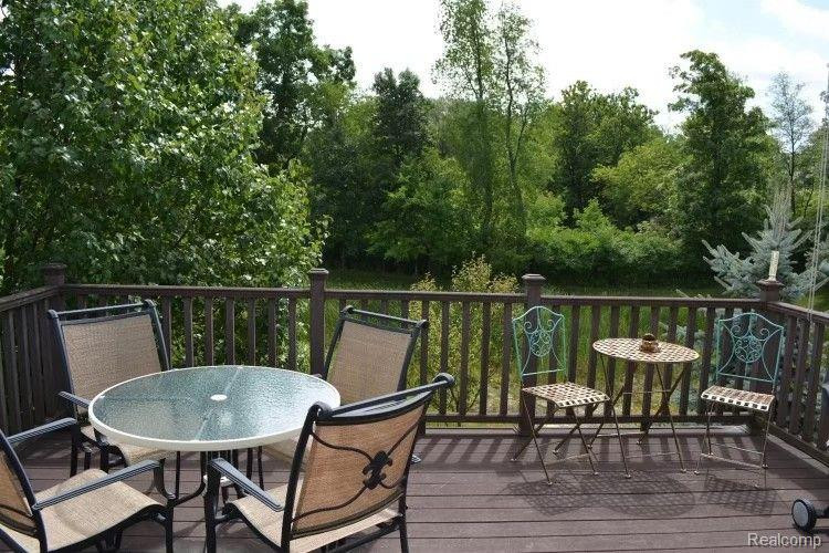 701 COVENTRY, Saline, MI 48176 — Photo 4