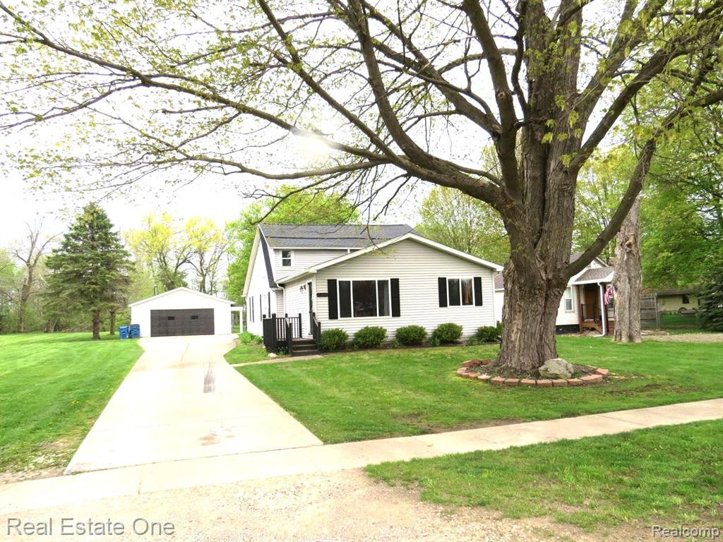 510 W MAPLE Street, Byron, MI 48418 — Photo 2
