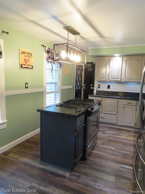 510 W MAPLE Street, Byron, MI 48418 — Photo 13