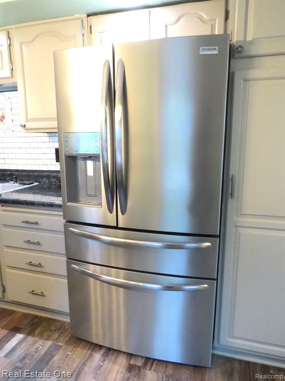 510 W MAPLE Street, Byron, MI 48418 — Photo 18