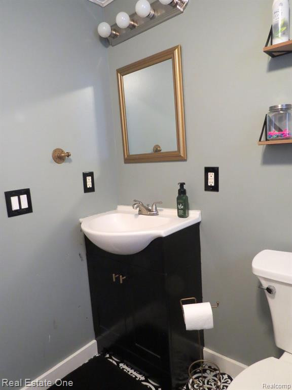 510 W MAPLE Street, Byron, MI 48418 — Photo 31