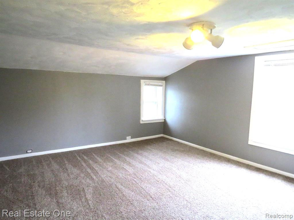 510 W MAPLE Street, Byron, MI 48418 — Photo 35