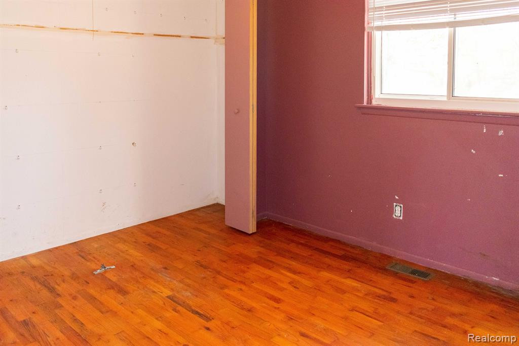 619 SKYDALE Drive, Ann Arbor, MI 48105 — Photo 6