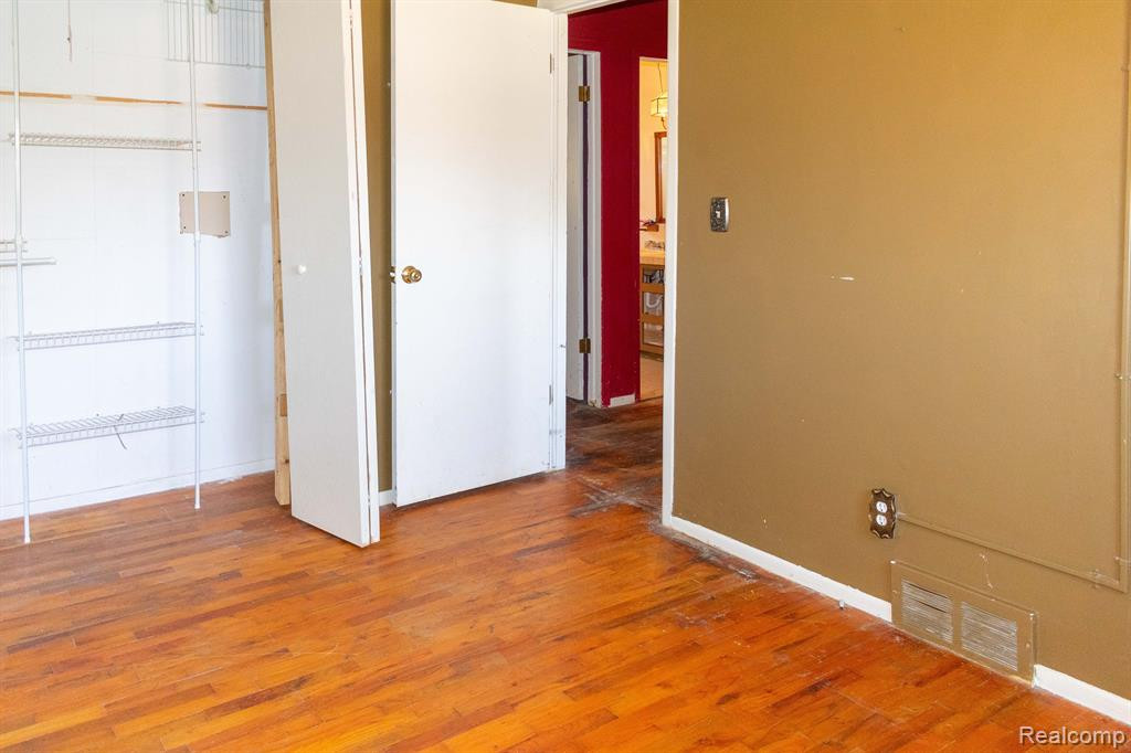 619 SKYDALE Drive, Ann Arbor, MI 48105 — Photo 7