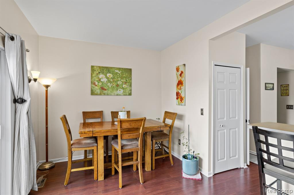 1602 PINECROFT Lane, Howell, MI 48855 — Photo 7