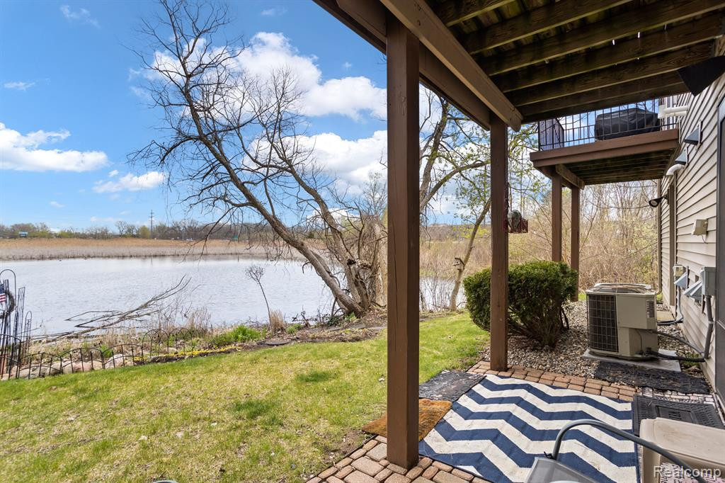 1602 PINECROFT Lane, Howell, MI 48855 — Photo 15