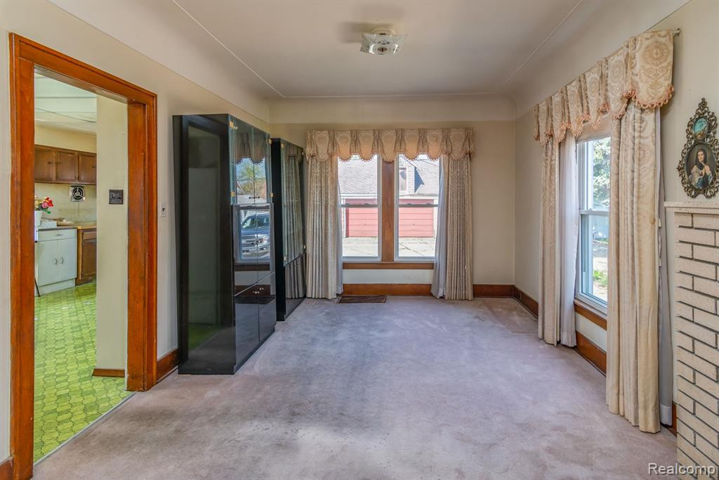 7443 GRANDMONT Avenue, Detroit, MI 48228 — Photo 5