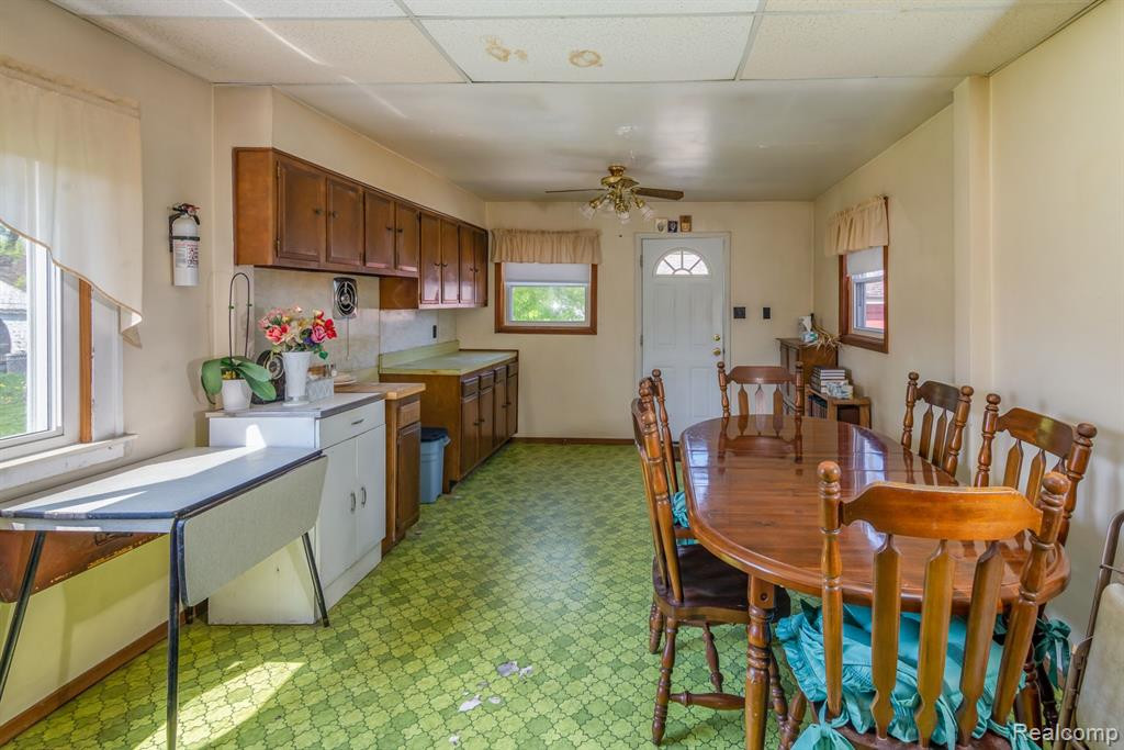 7443 GRANDMONT Avenue, Detroit, MI 48228 — Photo 8