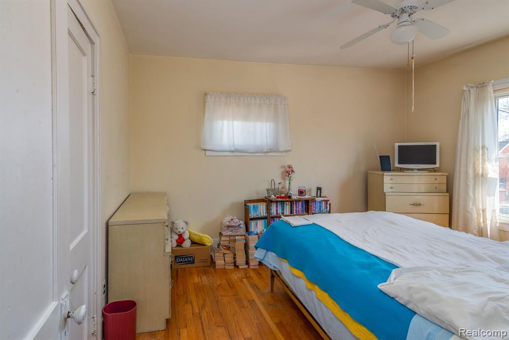 7443 GRANDMONT Avenue, Detroit, MI 48228 — Photo 15
