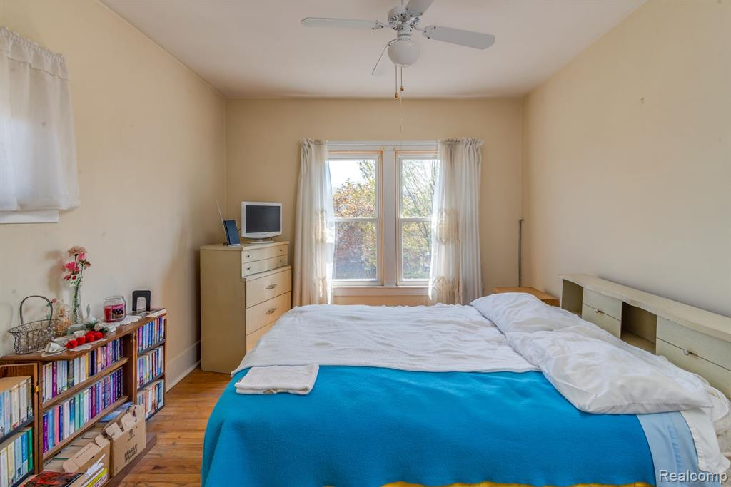 7443 GRANDMONT Avenue, Detroit, MI 48228 — Photo 16