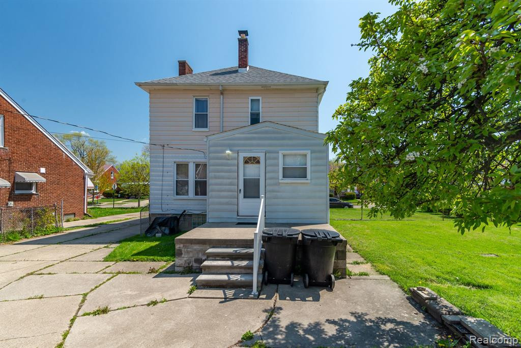 7443 GRANDMONT Avenue, Detroit, MI 48228 — Photo 35