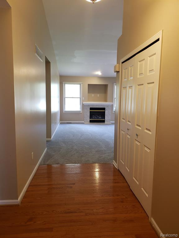 23712 W LAKE Circle N, Brownstown, MI 48183 — Photo 7