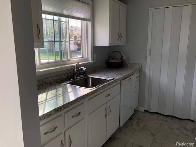 23523 N Rockledge, Novi, MI — Photo 5