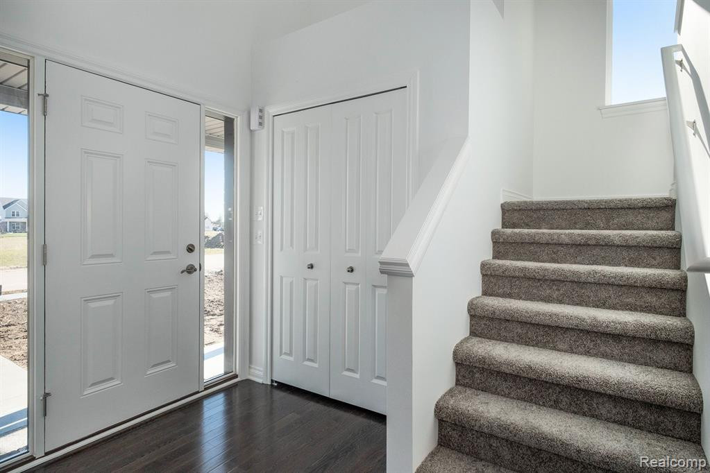 8361 JACK PINE Circle, Ypsilanti, MI 48197 — Photo 4