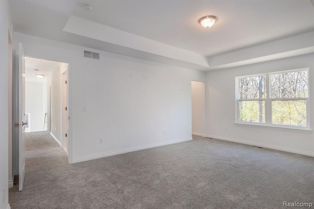 8361 JACK PINE Circle, Ypsilanti, MI 48197 — Photo 16