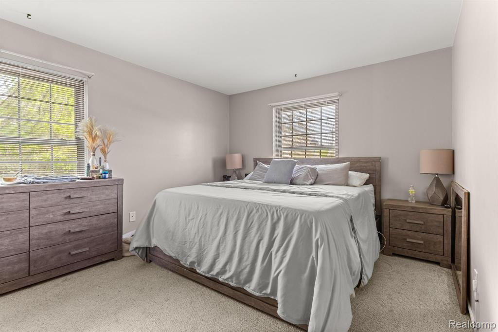 8304 LAKEVIEW Drive, Ypsilanti, MI 48198 — Photo 18